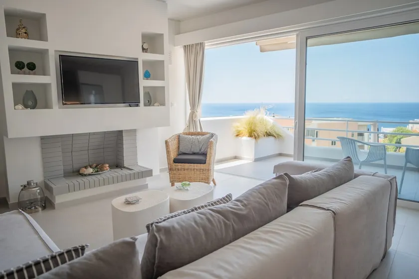 El Mar Seaview Penthouse 2 BDR, 7 min from beach - Image 1