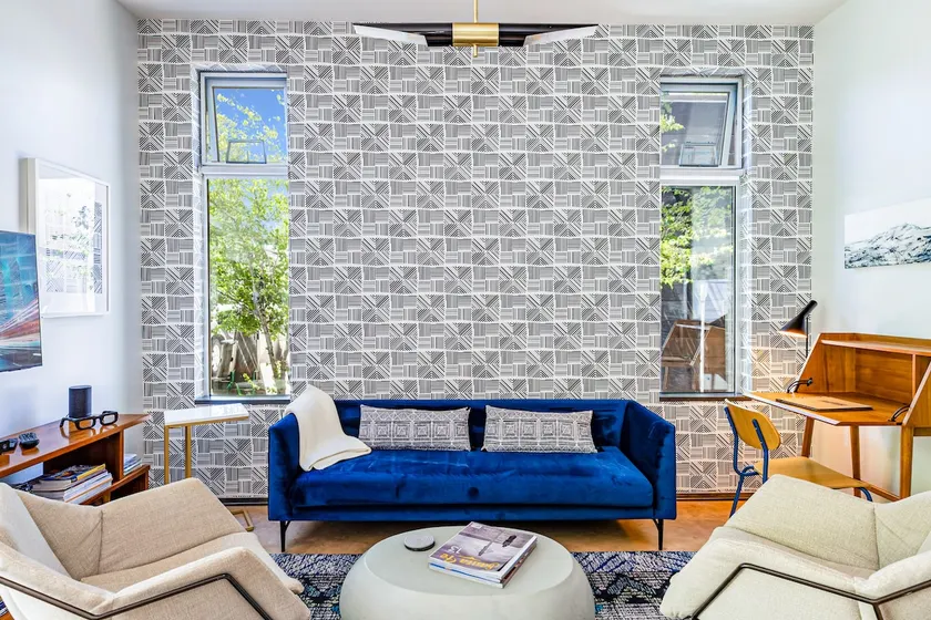 Sleek Walkout Baca Railyard Apartment - Image 1