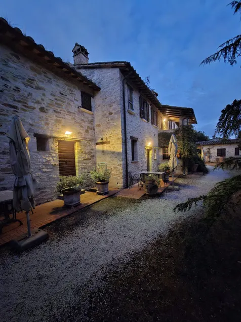 Taggiasca House in the Umbrian hills 5 km from Perugia - Image 1