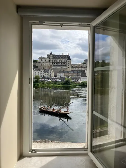 Cadre Féérique facing Château Amboise - Image 1