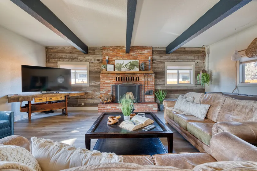 Spacious Bend Mid-Century•Near Old Mill & Downtown - Image 1