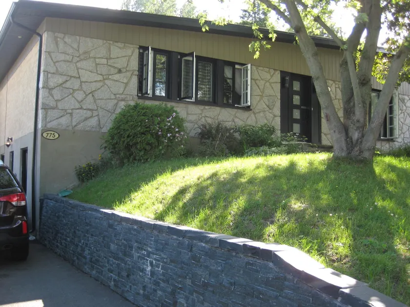 Apart/ 3 bedrooms / 3 King bd/3 TV/ Free pk/3 cars - Image 1