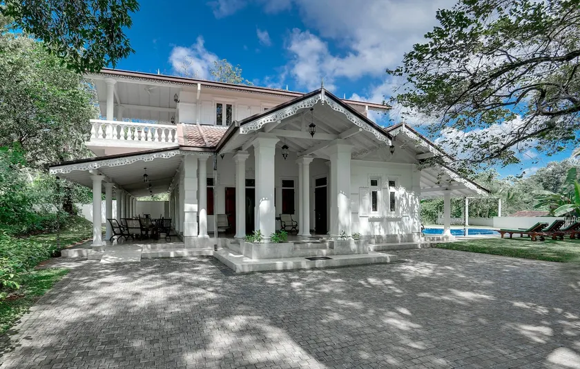 TaraGarden Tropical Villa w/Pool & Staff NearBeach - Image 1