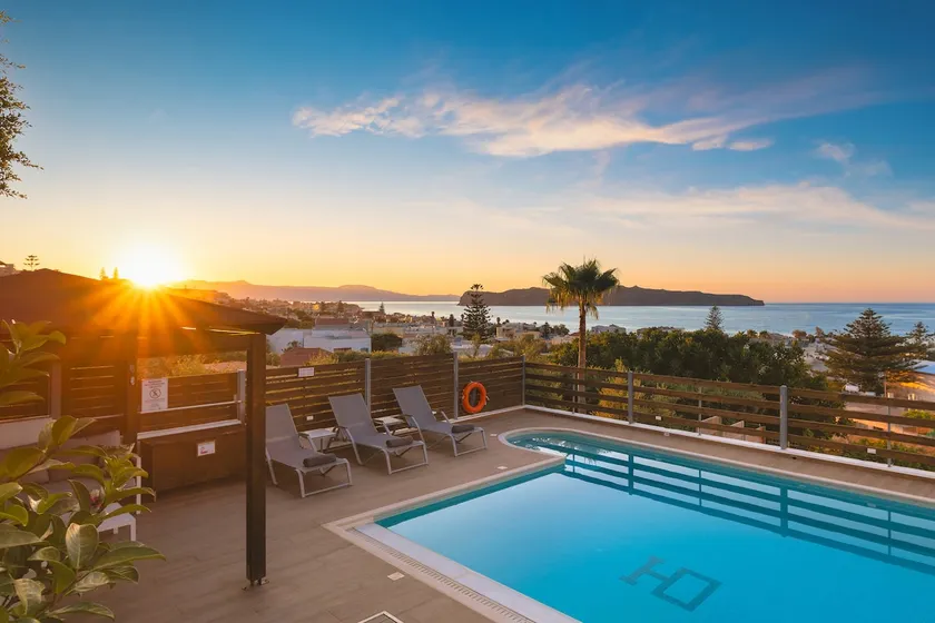 Seaview Garden Villa - Heated Pool & Sauna - Image 1