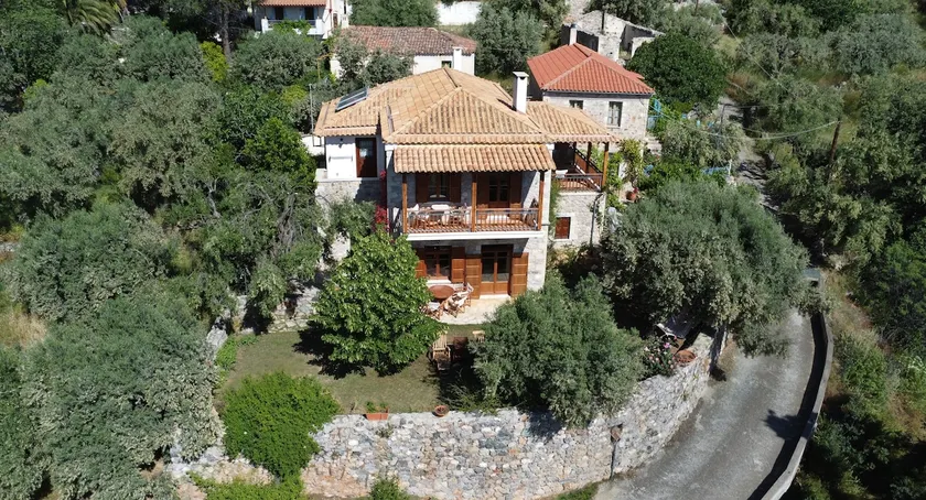 Homeberry Traditional Stone House in Tiros - Image 1