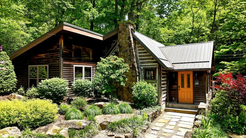 Rustic Luxury Cabin near Fallingwater and Ohiopyle - Image 1