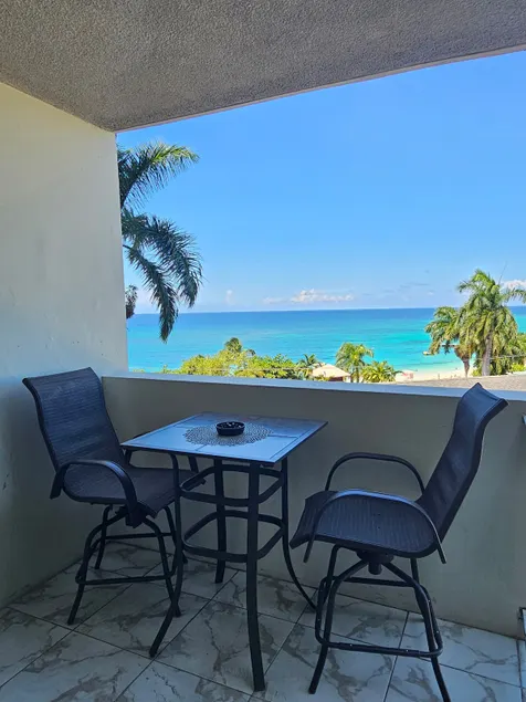 ❤️Ocean Front Apartment Montego Bay Club Beach - Image 1