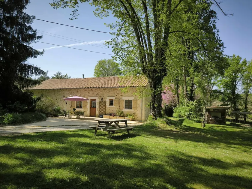 GITE 15 MIN FROM BRANTOME AND PÉRIGUEUX - Image 1