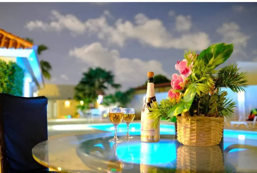Luxury Villa Palm Beach Aruba with private pool - Image 1
