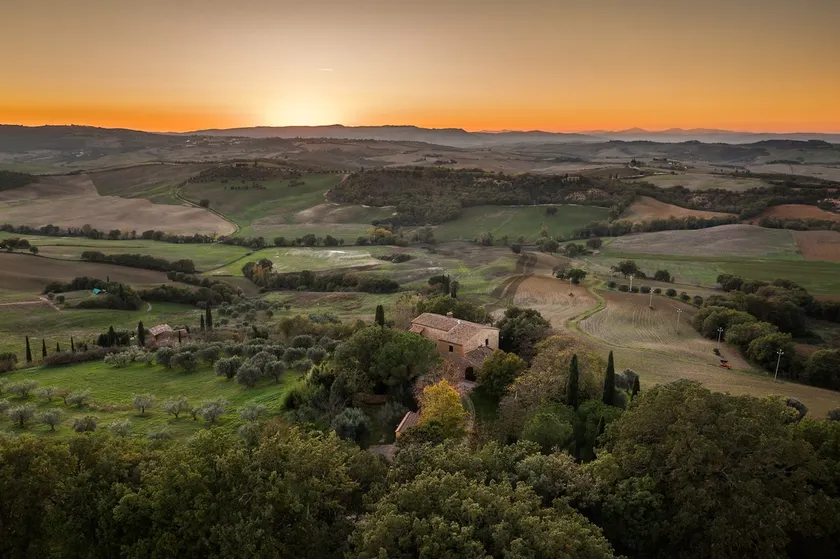 Unplug at a 17th-Century Farmhouse Enveloped by Olive Groves - Image 1