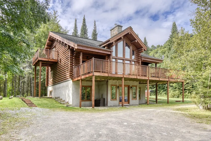 Chalet Nanook Of The North - Image 1