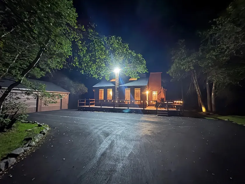 Cozy Chalet | Deck & Fire Pit | Kalahari & Camelback - Image 1