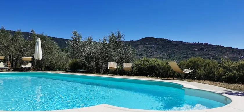 House in farmhouse with amazing views - Image 1
