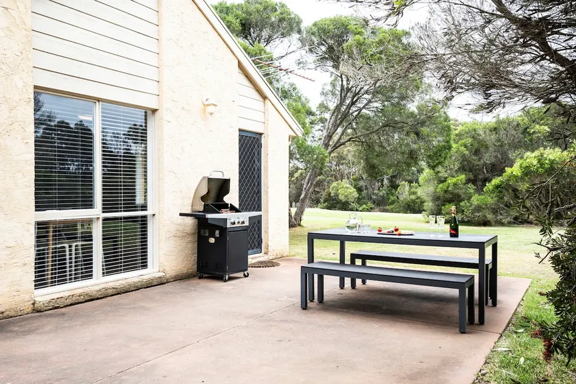 Bells Beach Cottages - Image 1