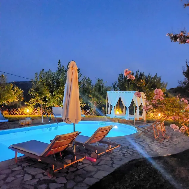 Moderne Villa, privater Pool, Garten, Grill, A / C, Wi-Fi, herrliche Aussicht, 5 'Meer - Image 1