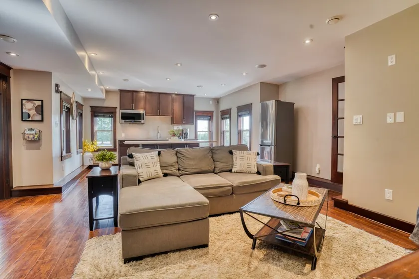 Spacious Suite • Short drive to Downtown/Festivals - Image 1