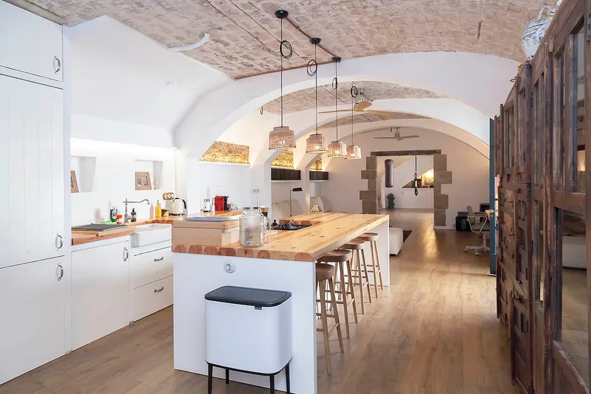 A historic XVI century beach home near Barcelona - Image 1