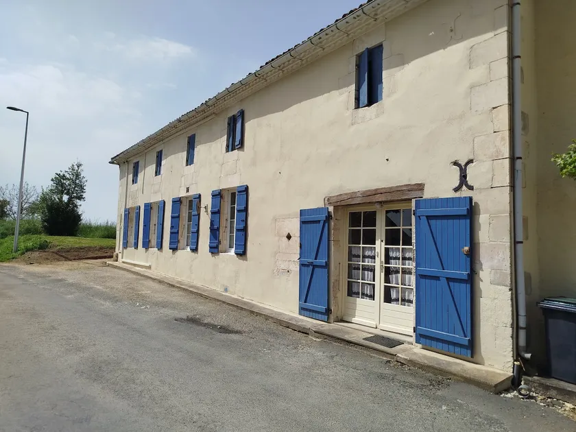Rural peaceful house close to beach, golf and  shops. House sleeps 7/9. - Image 1