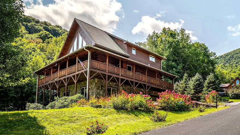 Maison de montagne de luxe - ruisseau privé - vues magnifiques - 4BR - Wifi - Grill - Image 1