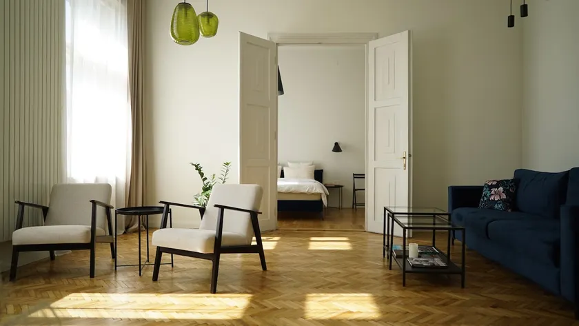Urania Palace Apartment 24 - Image 1