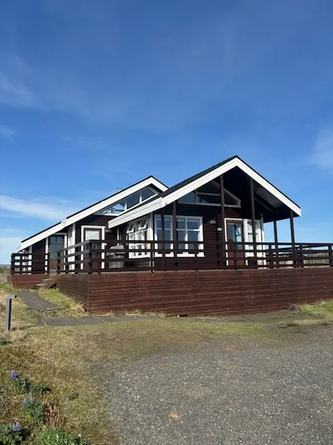Lakeview cabin near Kirkjubaejarklaustur - Image 1