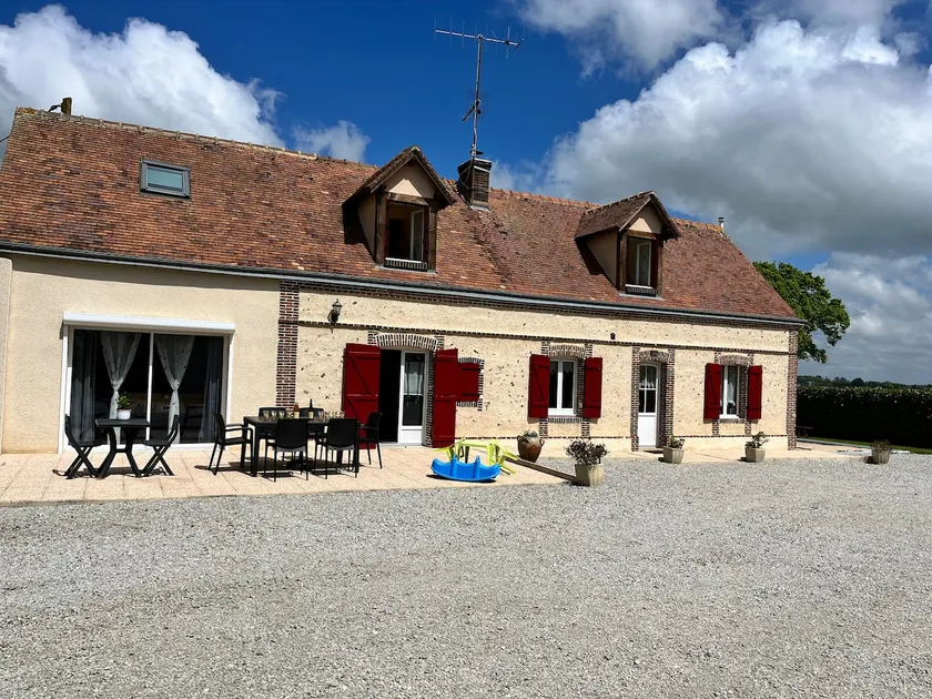 Family home in Le Perche, enclosed garden - Image 1