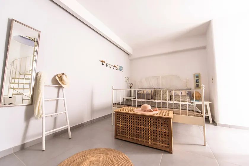Fresh renovated maisonette close to the beach - Image 1