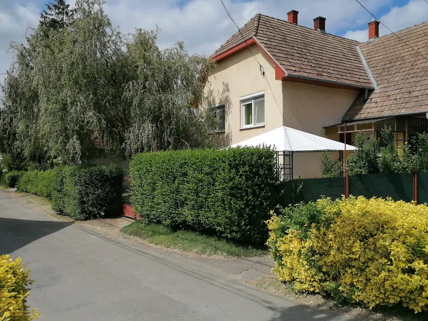 Gabriella House in Szólád, 5 minutes from Lake Balaton - Image 1