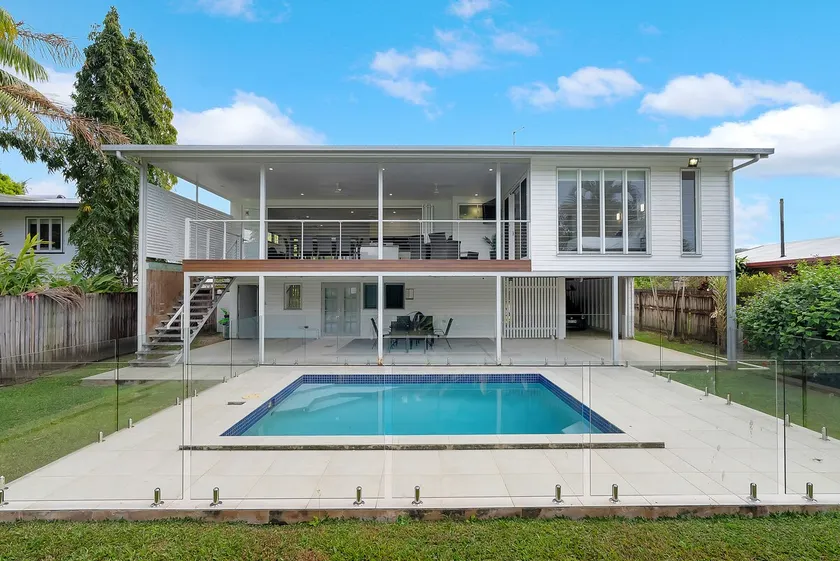 'Perfect Pool House' Idyllic Tropical Retreat - Image 1