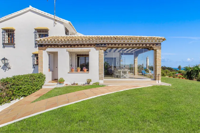 -Iponubahomes- Typical Andalusian villa with views in Mijas Costa - Image 1