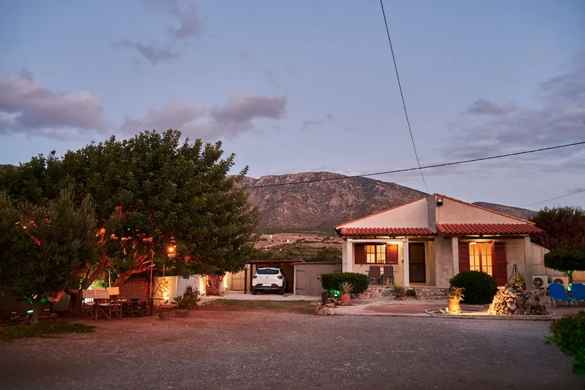Batilas House next to exotic beach of Elafonisi - Image 1