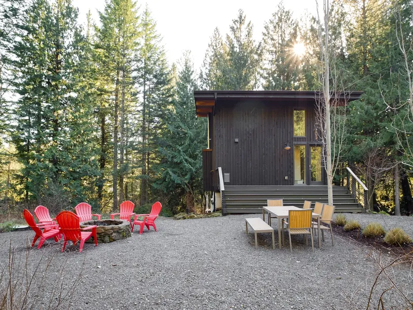 Gorge Modern Cabin- your own private world! - Image 1