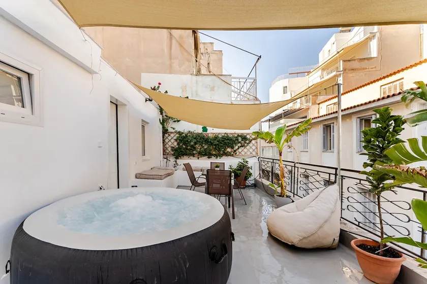 3BDR Ideal Central full apt +jacuzzi + terrace PVT - Image 1