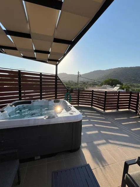 Maria's Place, a great place to experience Crete! - Image 1