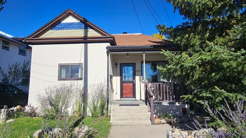 Quiet and convenient location, Walk to downtown! - Image 1