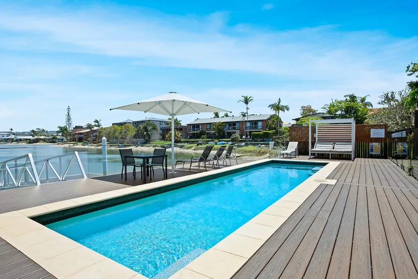 Pet-Friendly | Pool Pontoon | 5 Min Esplanade. - Image 1