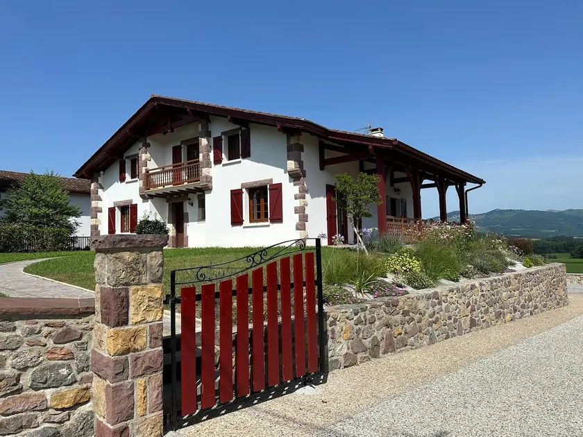 Rental of a typical house in the Basque Country - Image 1