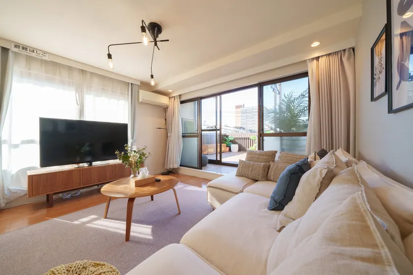 Spacious 3-bedroom apartment with rooftop terrace and parking | D - Image 1