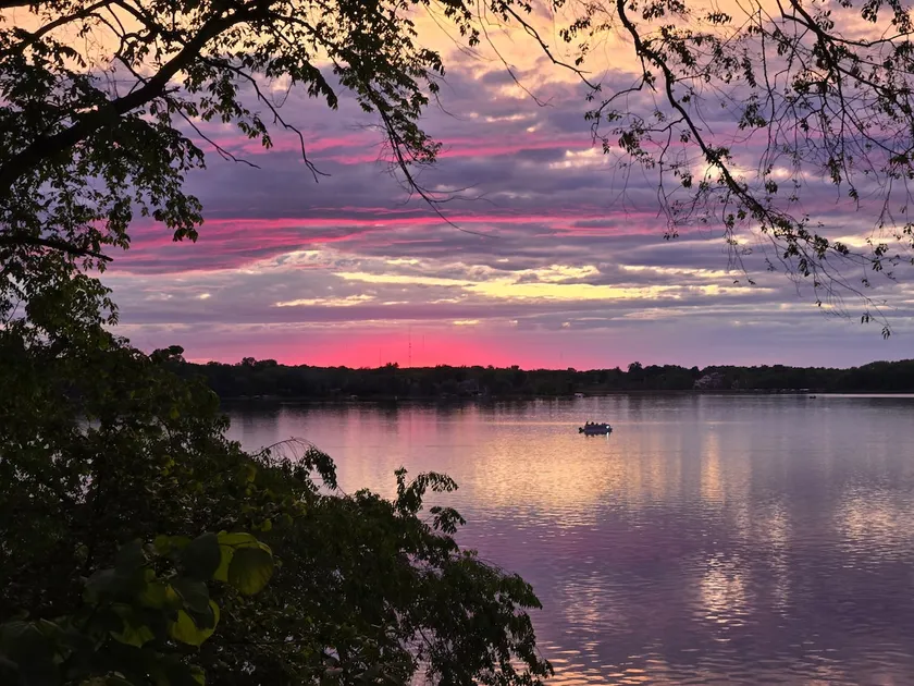 #Lake Darling Family Retreat - Image 1