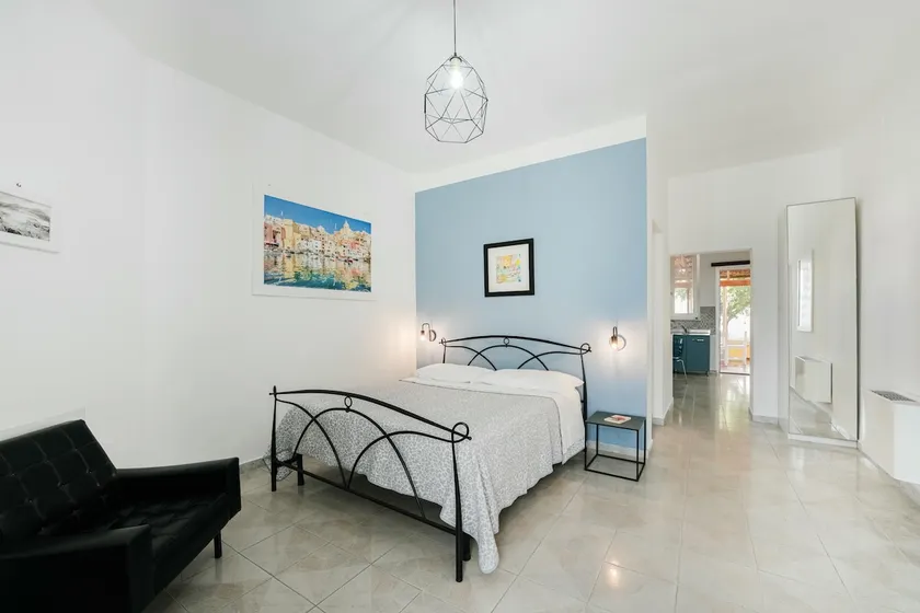 CIRACCIO APARTMENTS | The Garden - Image 1