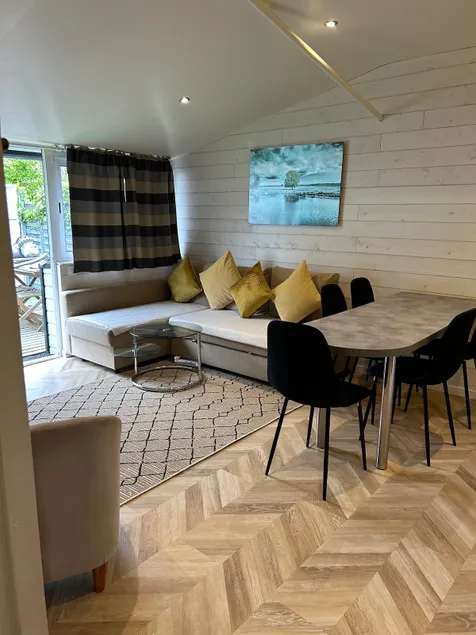3-bedroom apartment for 5 people, south-facing terrace, air conditioning, Green'up - Image 1