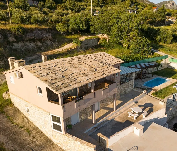 House with pool Gabi - Image 1