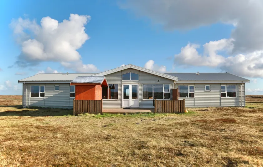 Eldhraun Guest House - Image 1
