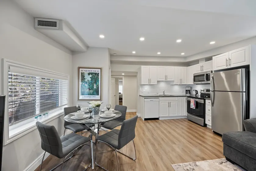 Downtown Two Bedroom Apartment With Parking - Image 1