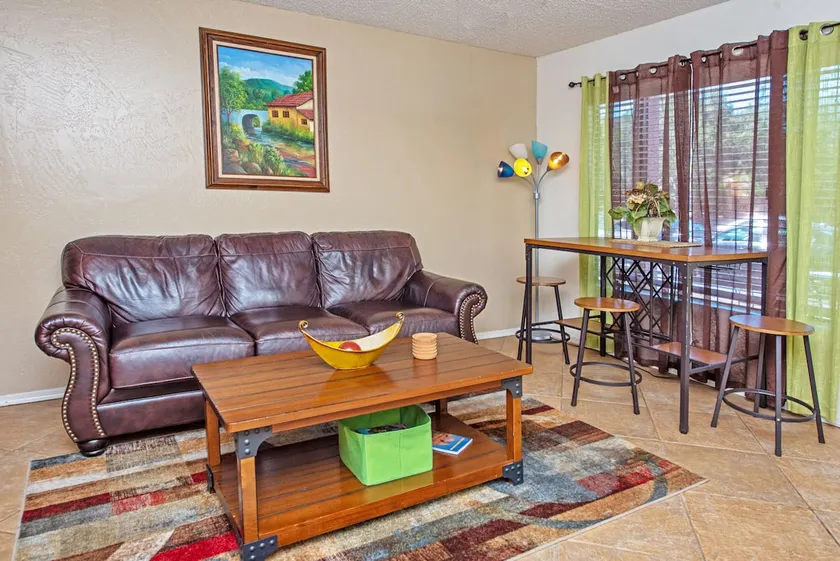 Serene Sedona - Near Trails, Shopping, Restaurants - Image 1
