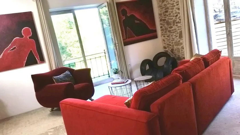 Stupendo loft per artisti in un vecchio mulino tranquillo nel Monts du Lyonnais - Image 1
