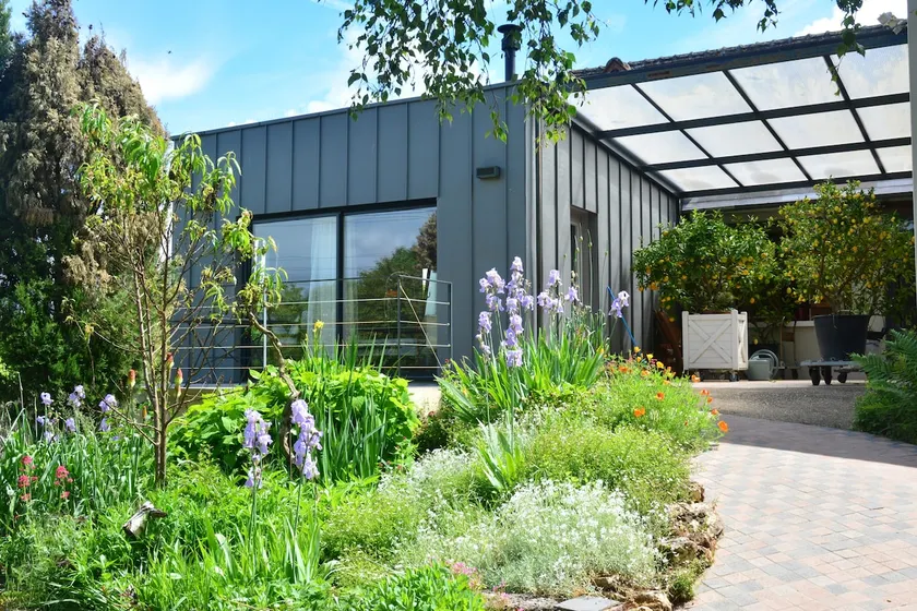orange studio - Image 1