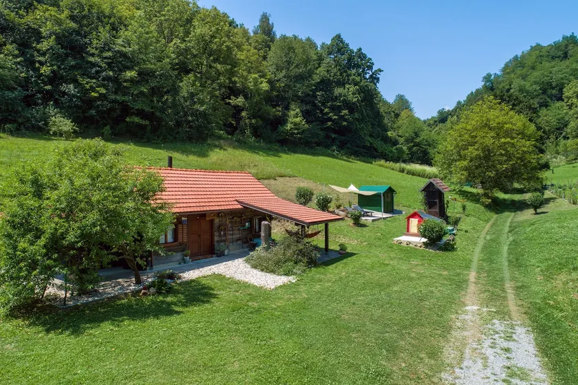 Villa Cinderella -Green oasis of peace near Zagreb - Image 1