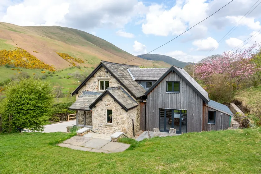 Secluded Fellside Escape | Views + Walks + Dogs - Image 1