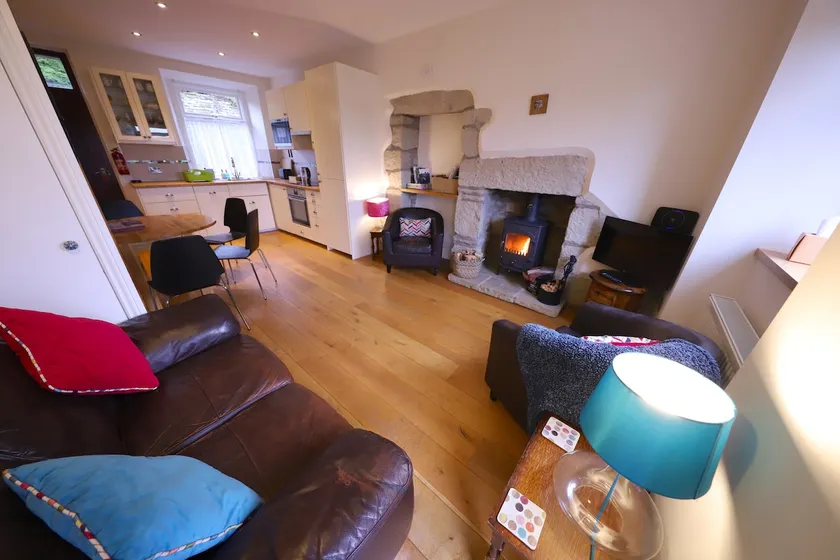 Gemstone Cottage - Settle - South facing terrace - Image 1